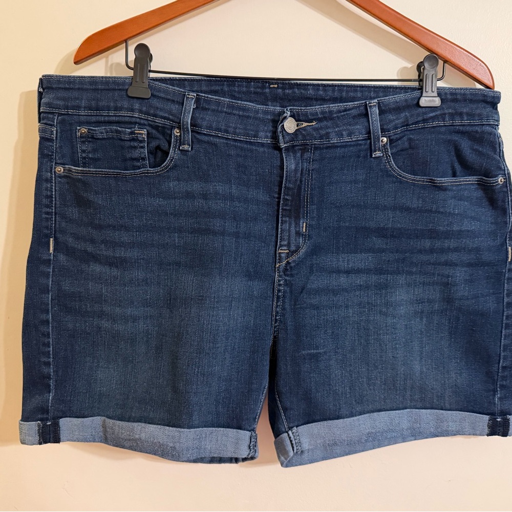 Signature by Levi Strauss Dark Blue Jean Shorts size 18
